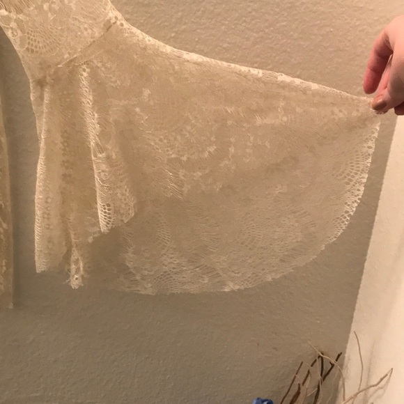 Cream Lace Blouse - Picture 2 of 2